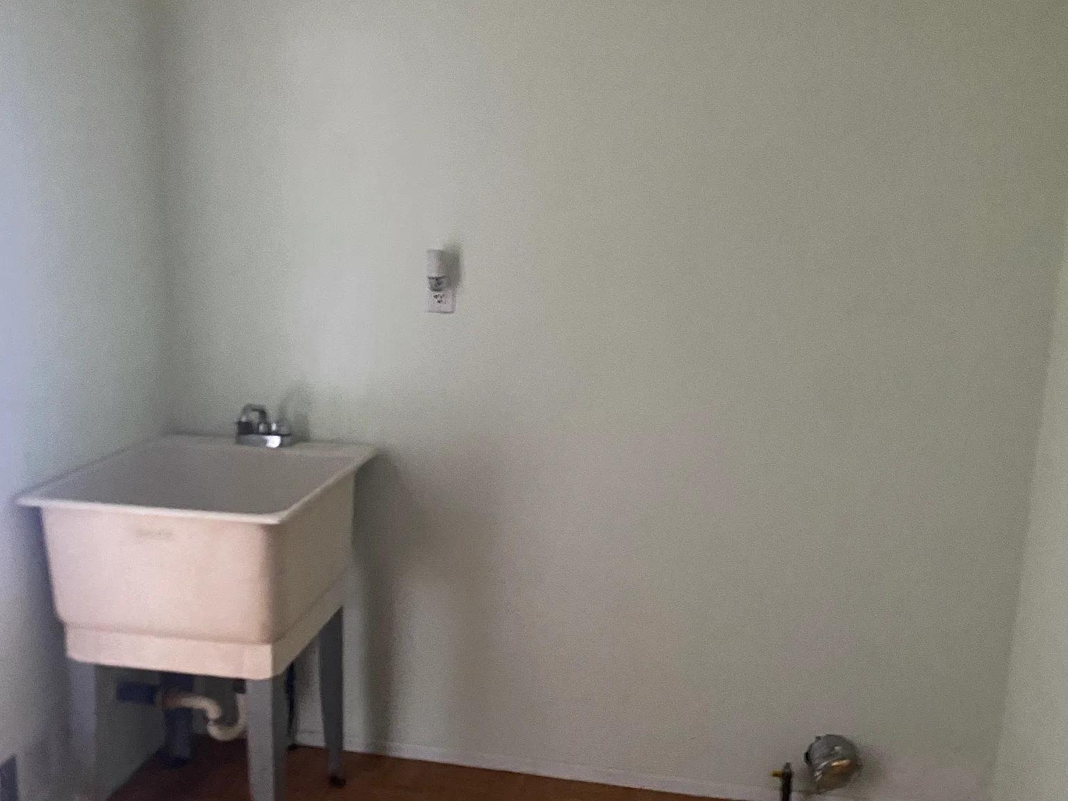 3 bed, 1029 sqft, $1,400 — Photo 3