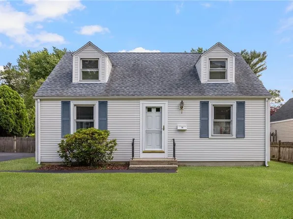 70 New Lexington Rd, North Kingstown, RI 02852