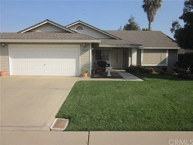 3142 Beech Dr photo 1