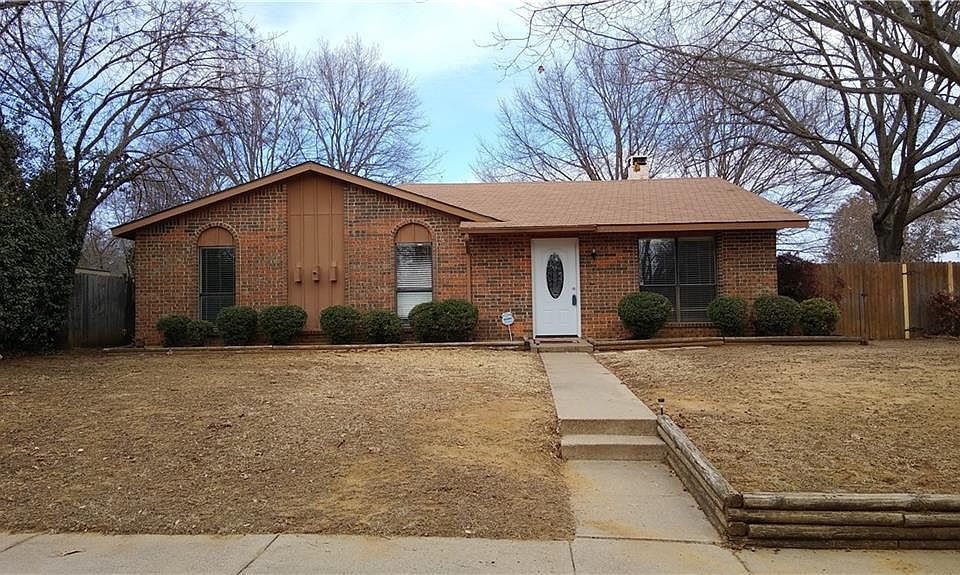 1st image of 701 Mockingbird Dr