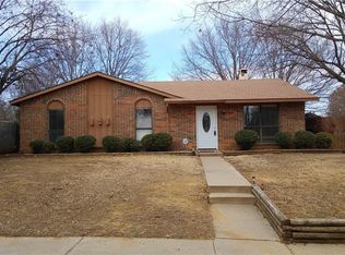 701 Mockingbird Dr, Lewisville, TX 75067