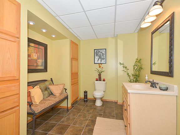 5th image of 4605 Glacier Ln N