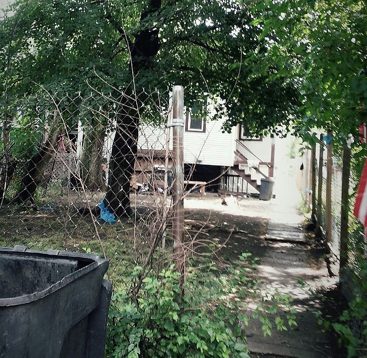 2nd image of 5712 S Racine Ave