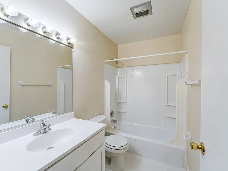 6660 Sanzo Rd — Photo 26