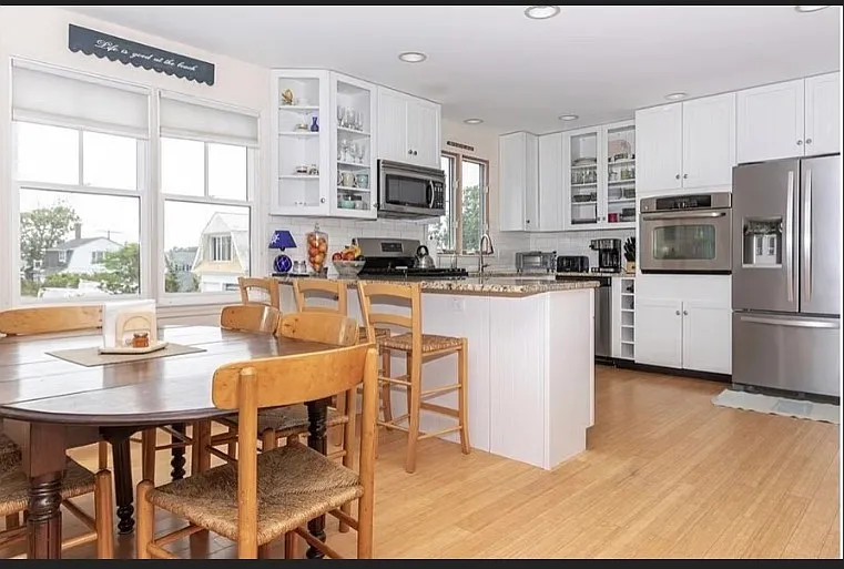 56 Plymouth Ave — Photo 6