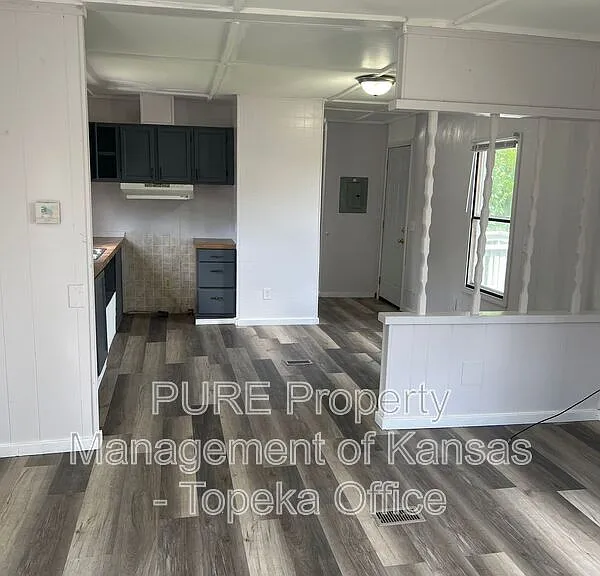 1208 Oak St #4 — Photo 6