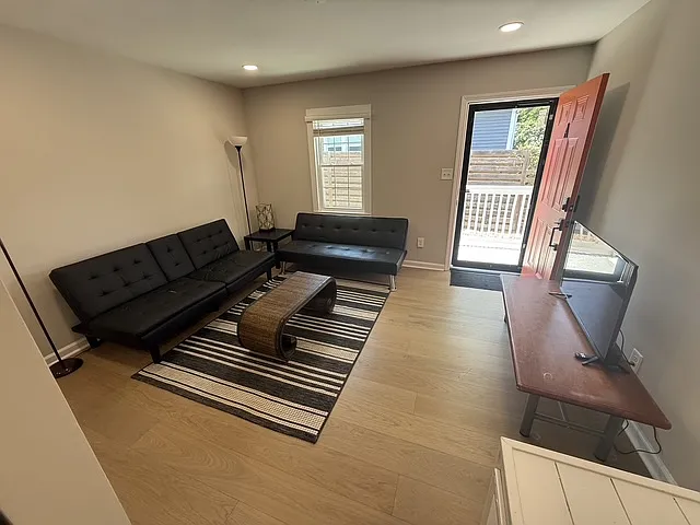407 Bledsoe Ave — Photo 6
