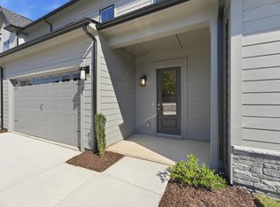 1105 Palisade Bluff Ln, Apex, NC 27502