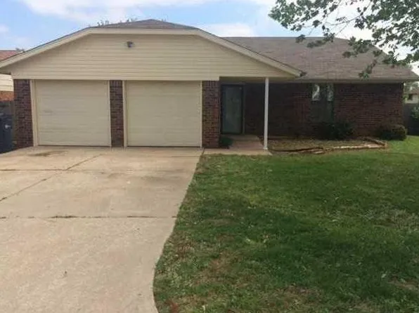 8700 Tracy Dr, Oklahoma City, OK 73132