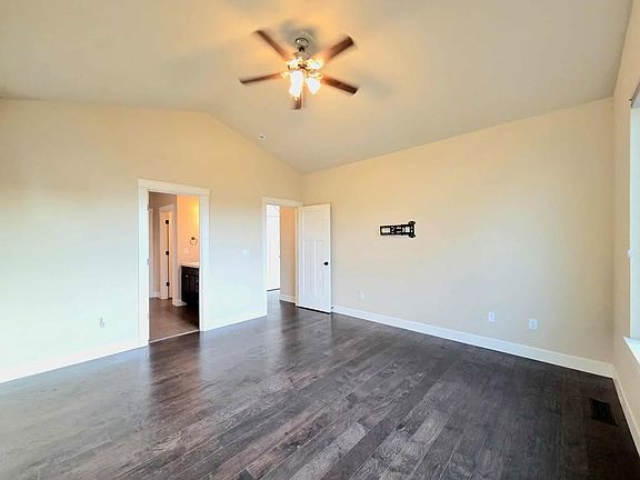 3rd image of 1744 S Blanchard Loop