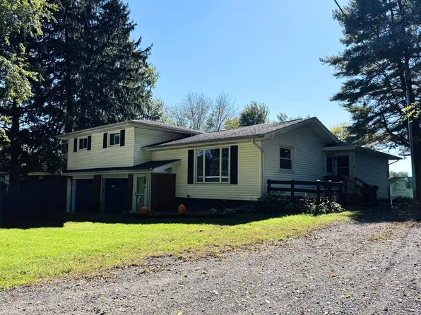5610 E Galien Buchanan Rd, Buchanan, MI 49107