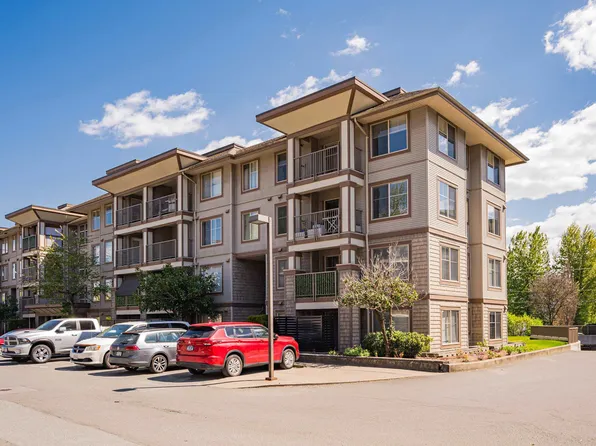 45561 Yale Rd #408, Chilliwack, BC V2P 0A8