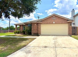 7206 Great Lakes Dr, San Antonio, TX 78244