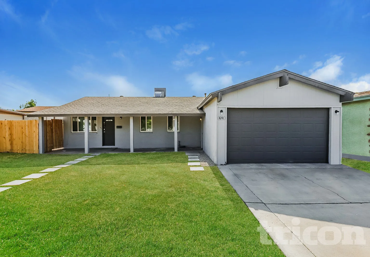 4241 N 73rd Lane Phoenix AZ — Photo 1