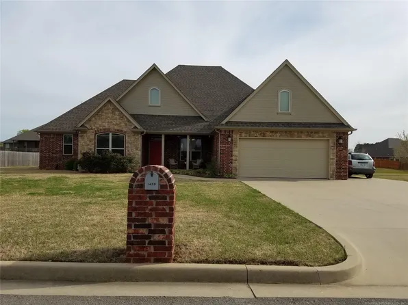 1459 Manor Pl, Fort Gibson, OK 74434