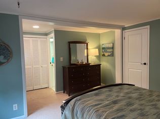 6626 S Berkley Sq, Cleveland, OH 44143