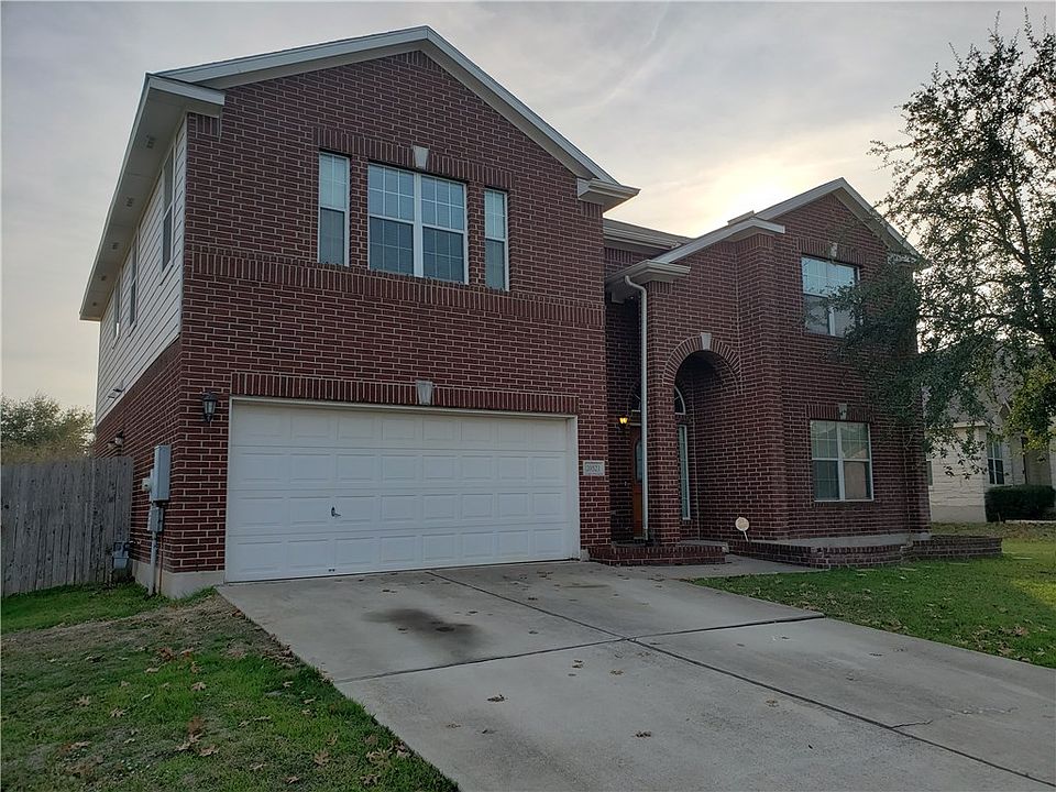 1st image of 20521 Farm Pond Ln