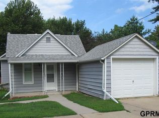 624 S 8th St APT 1, Plattsmouth, NE 68048