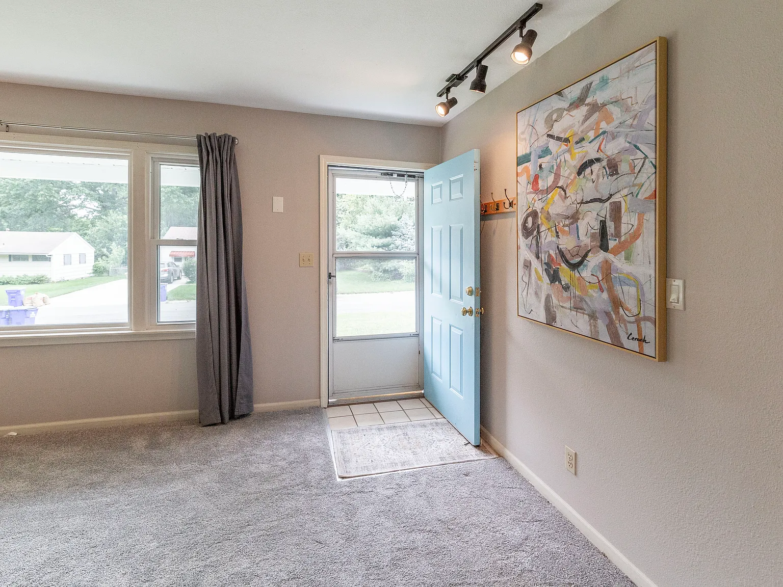 7430 Reeds Ln — Photo 3