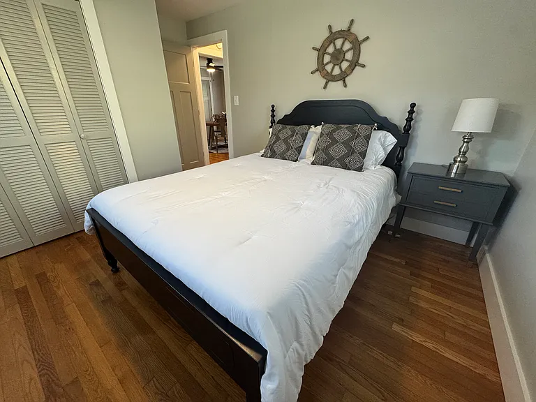 310 Crest Dr — Photo 25