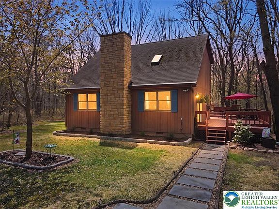 2nd image of 54 Berry Ln