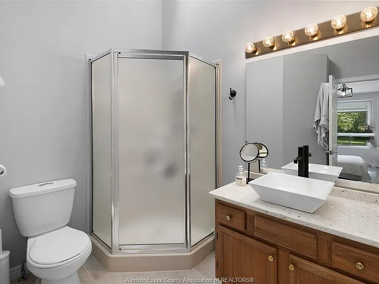 19 Malibu Dr — Photo 25
