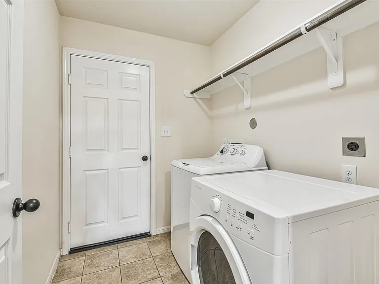5518 Casa Mila Dr — Photo 24
