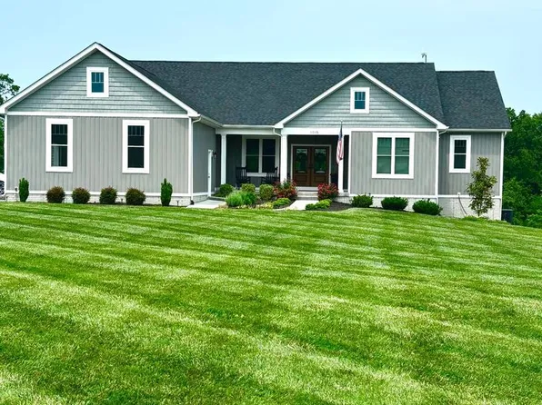 1015 Redbud Rd, Winchester, VA 22603