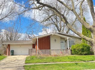 432 W Arquilla Dr, Glenwood, IL 60425