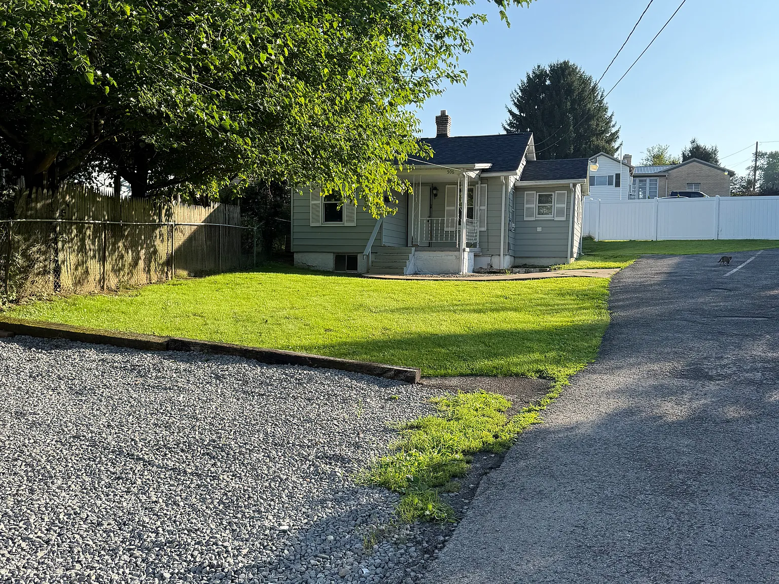 2 bed, 694 sqft, $1,100 — Photo 2