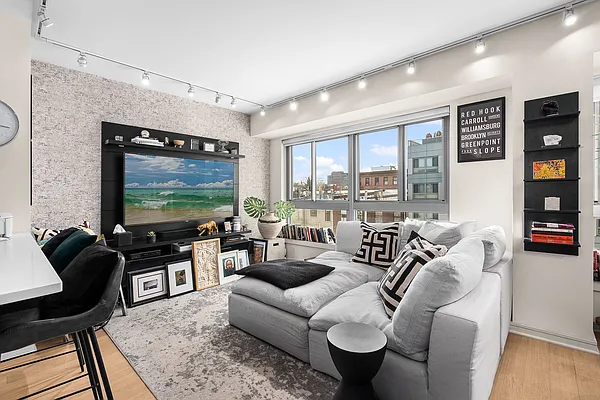 Rented by Compass | media 17