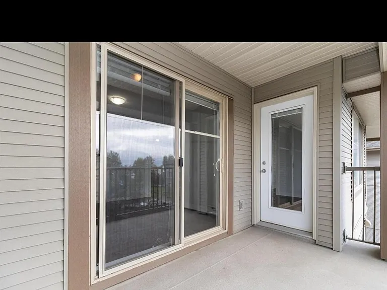 45559 Yale Rd — Photo 4