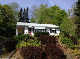 219 York St, Rumford, ME 04276