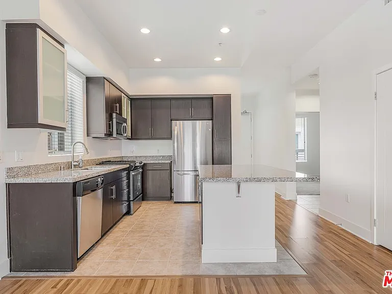 12920 Runway Rd #340 — Photo 15