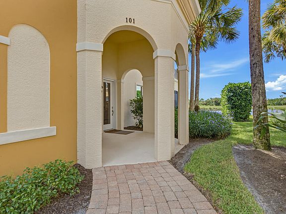 3rd image of 1422 Borghese Ln APT 101