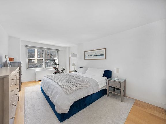 5th image of 420 E 72nd St APT 9G