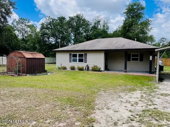 313 KITTY Avenue, Interlachen, FL 32148
