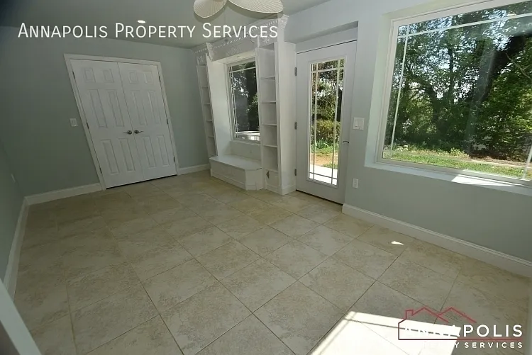 1195A Bayview Vis — Photo 6