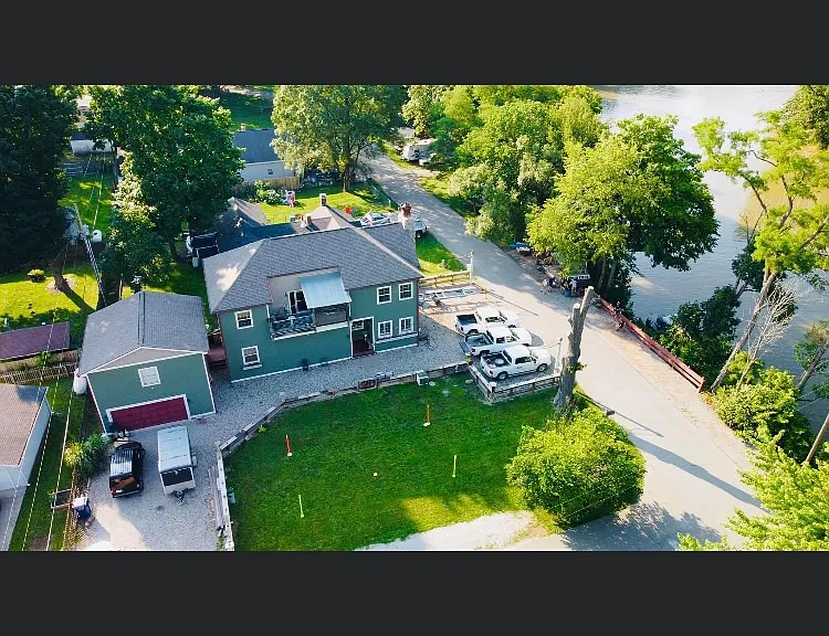 224 Riverwood Dr — Photo 4