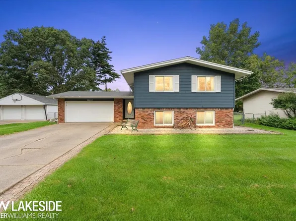 36435 Madison St, Richmond, MI 48062