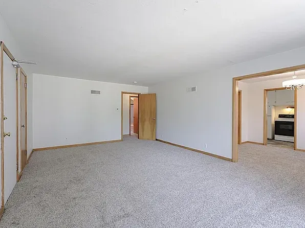 1230 Rose St #1, Lincoln, NE 68502