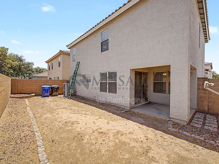 2232 E Spruce Dr — Photo 30