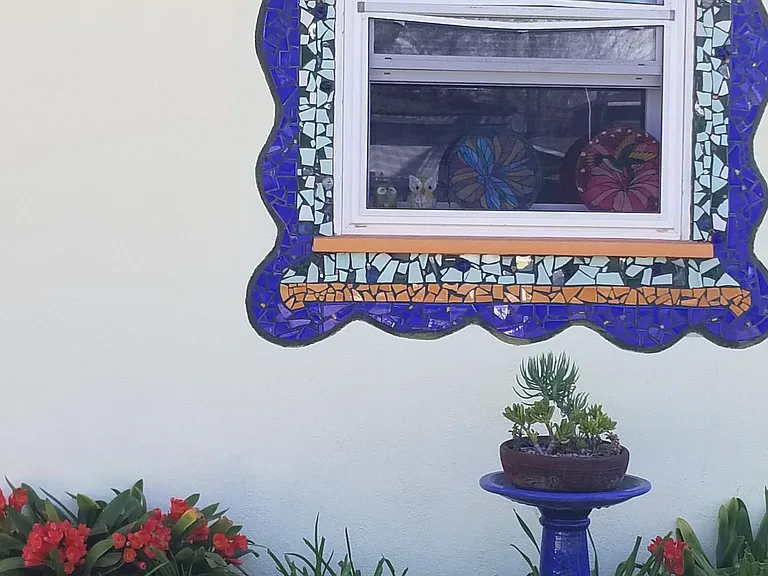 Front window mosaic tile art