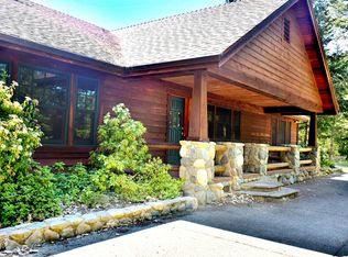 7419 Holland Corner Rd, Cave Junction, OR 97523