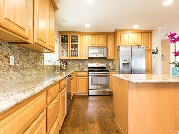 5th image of 21600 San Jose St