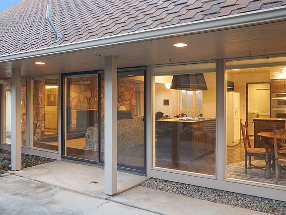 5th image of 660 N 10th Avenue