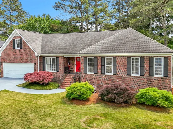 2884 Overwood Ln, Snellville, GA 30078