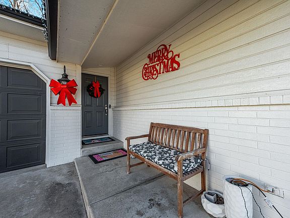 3rd image of 310 N Miles Ave