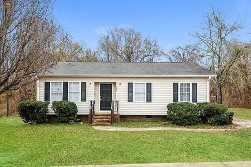 308 Boyd St Photo 1