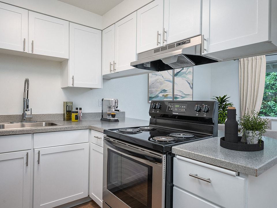 Mountain Knolls | Kitchen
